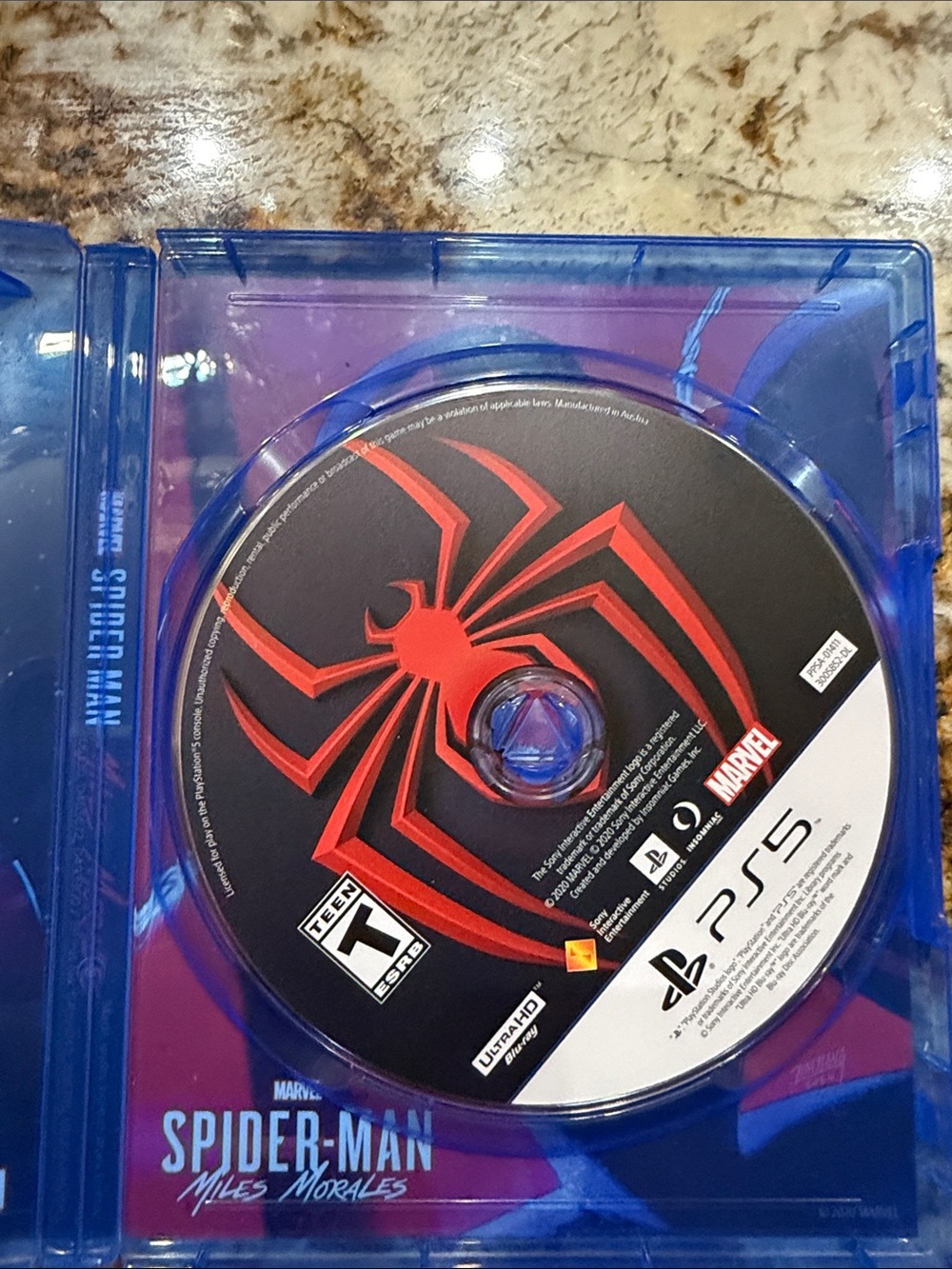 Sony PS5 Spider-Man: Miles Morales - Black & Red - Picture 3 of 3
